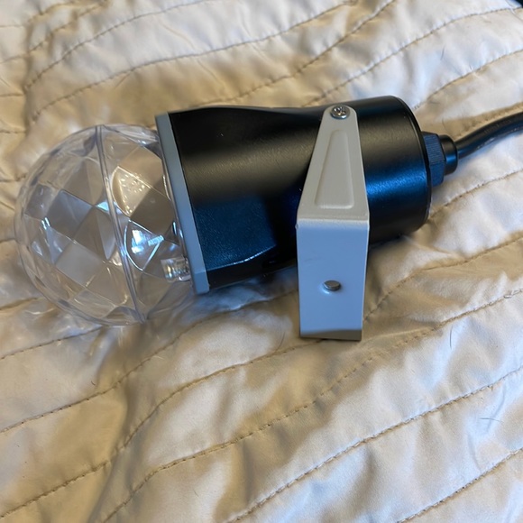 COPY - COPY - Open box pallet target return kaleidoscope projector snow Christm… - Picture 2 of 8